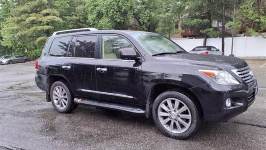 Lexus LX