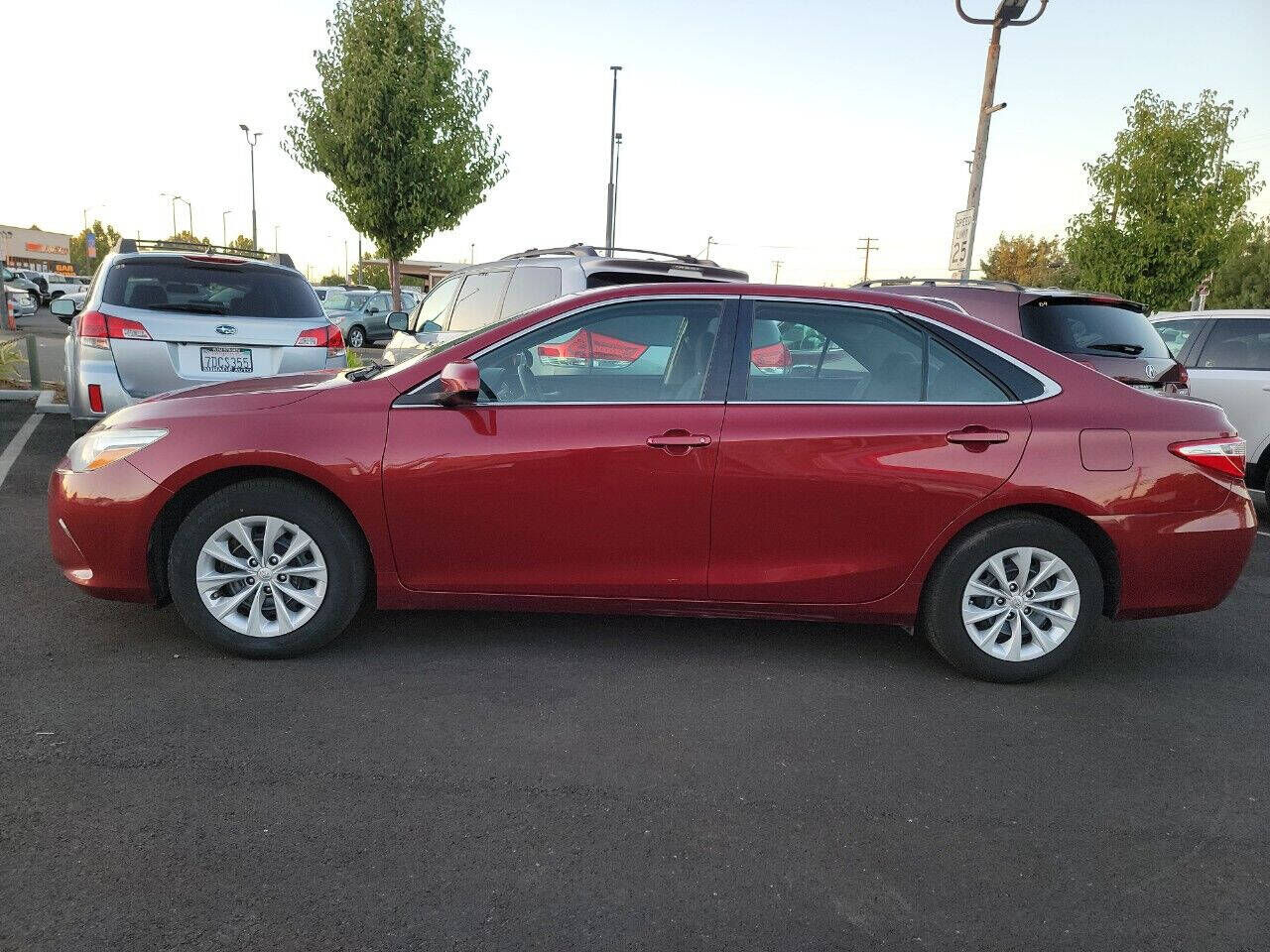 2017 TOYOTA Camry