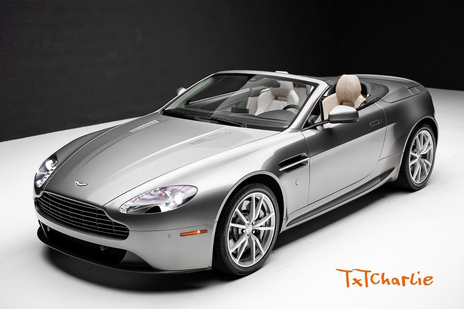 2015 ASTON MARTIN V8 Vantage
