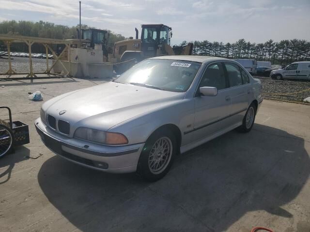 BMW 528i