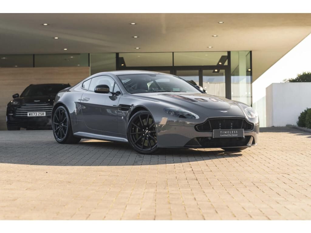 Aston Martin V12 Vantage