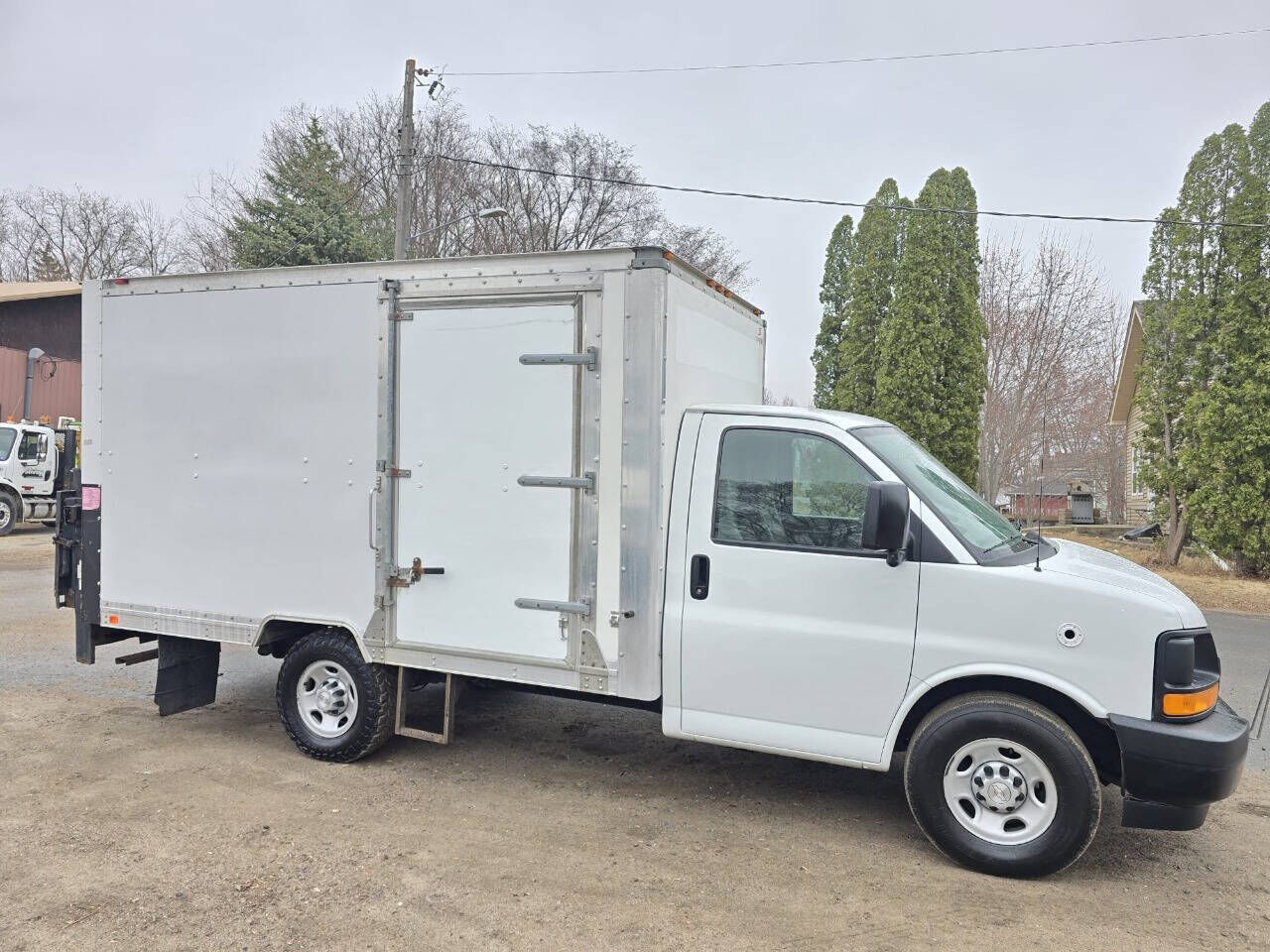 2017 CHEVROLET Express
