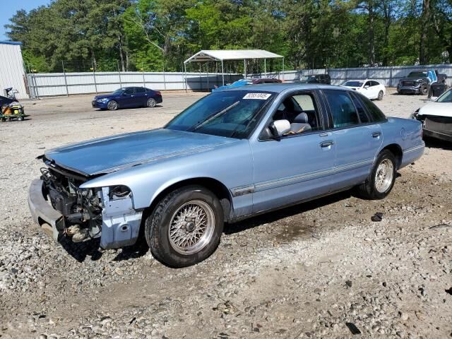 Ford Crown Victoria