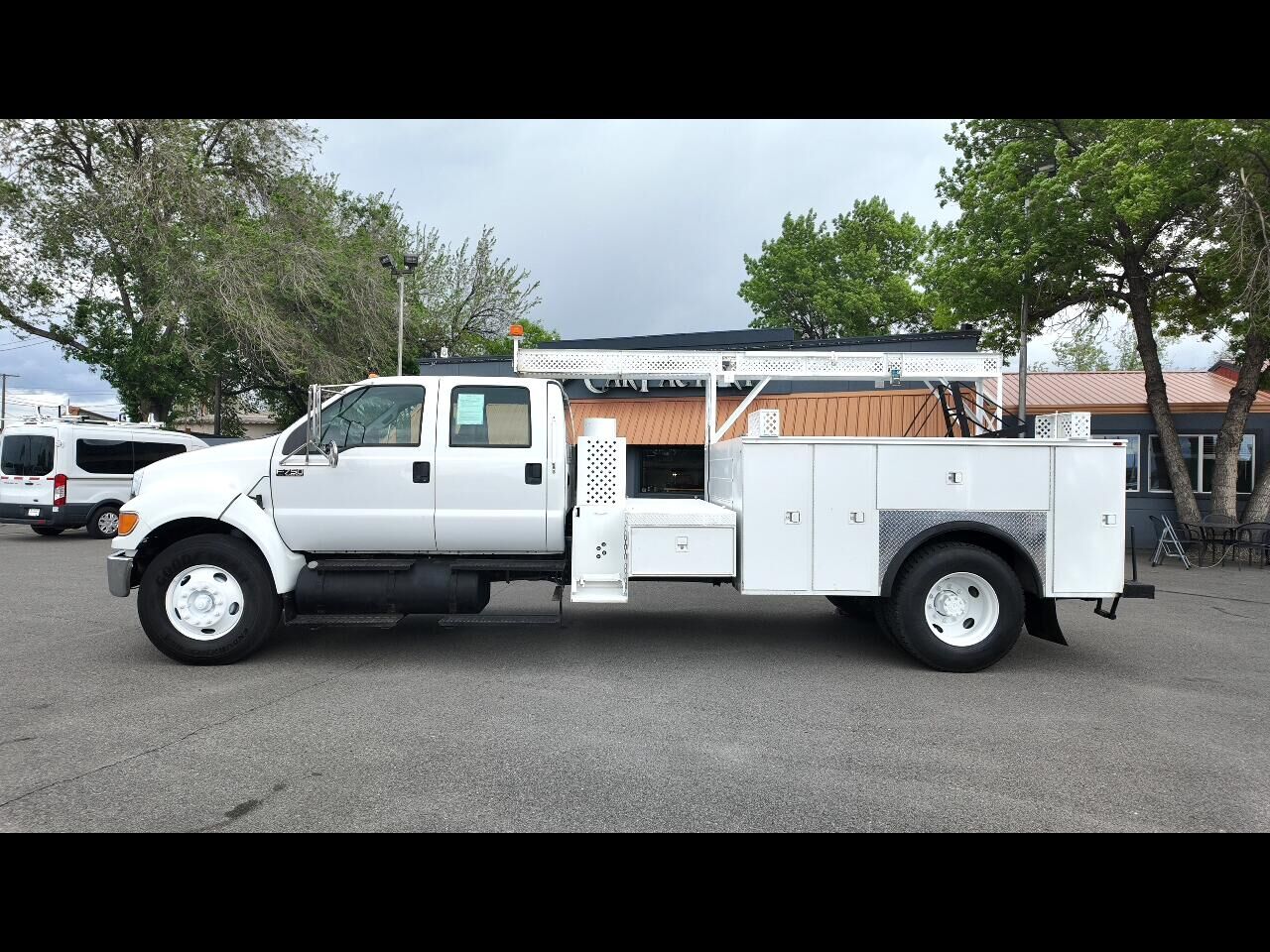 Ford F-750
