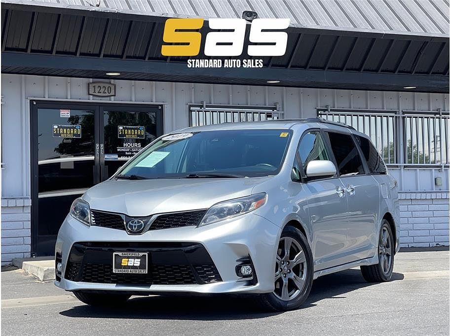 2019 TOYOTA Sienna