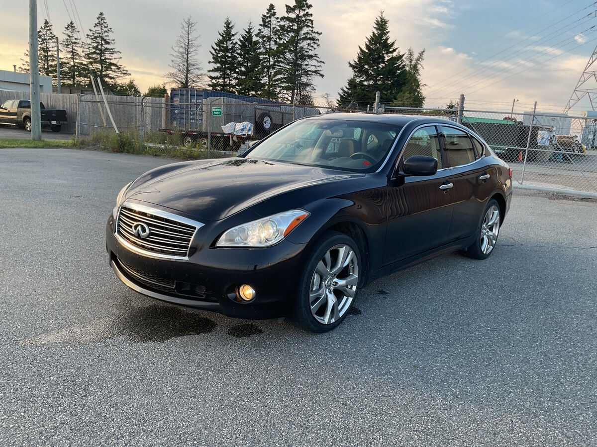 Infiniti M37