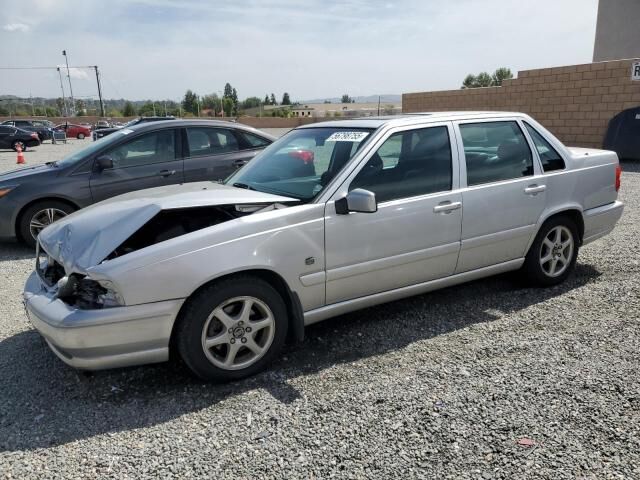 Volvo S70