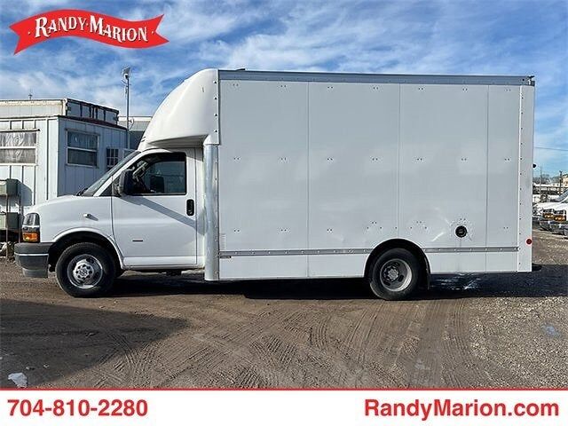 2023 CHEVROLET Express