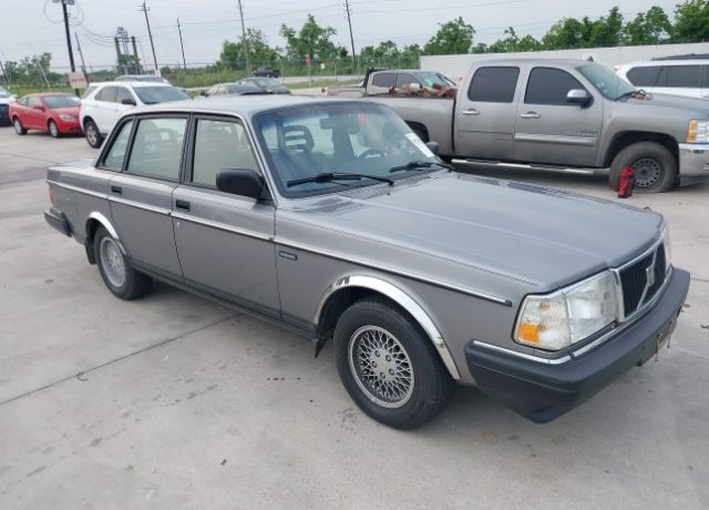 Volvo 240 Series