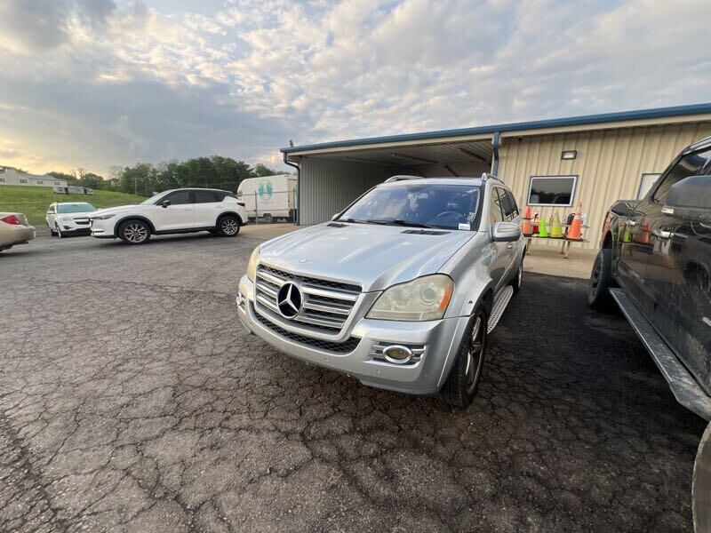 Mercedes-Benz GL-Class