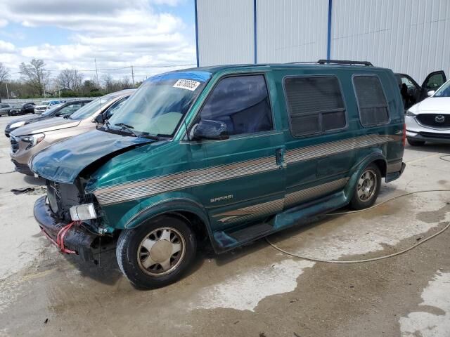 GMC Safari