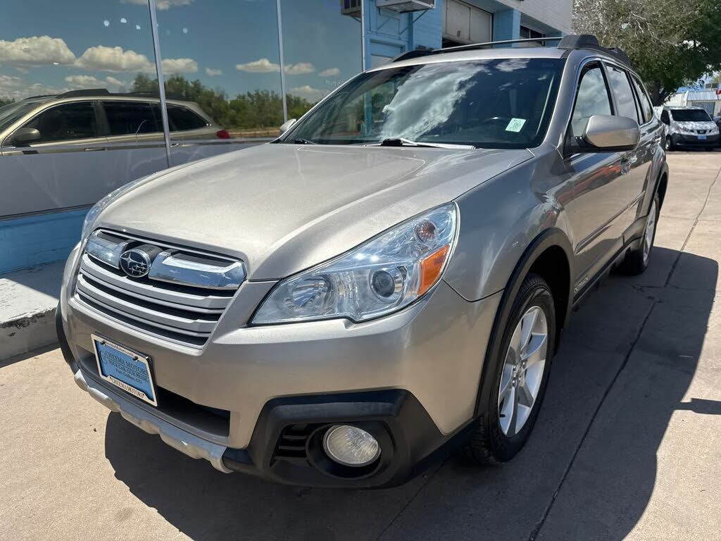 2014 SUBARU Outback