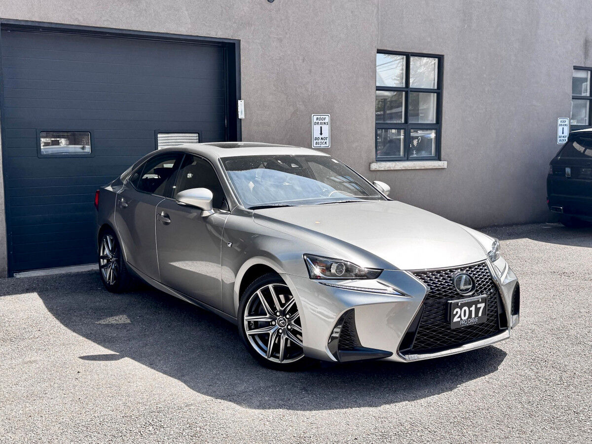 Lexus IS