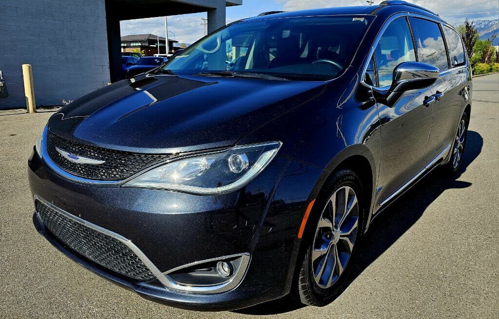 2019 CHRYSLER Pacifica