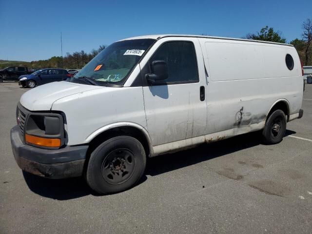 GMC Savana