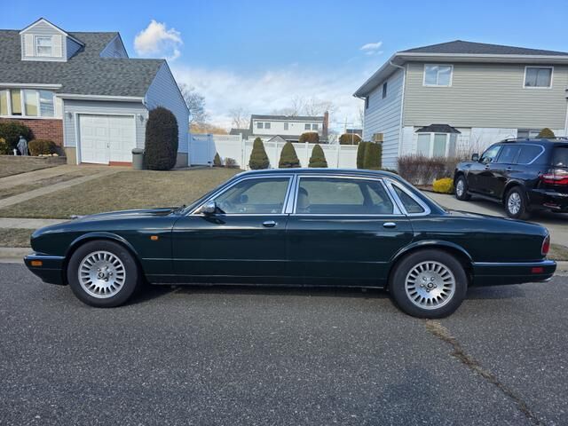 Jaguar Vanden Plas