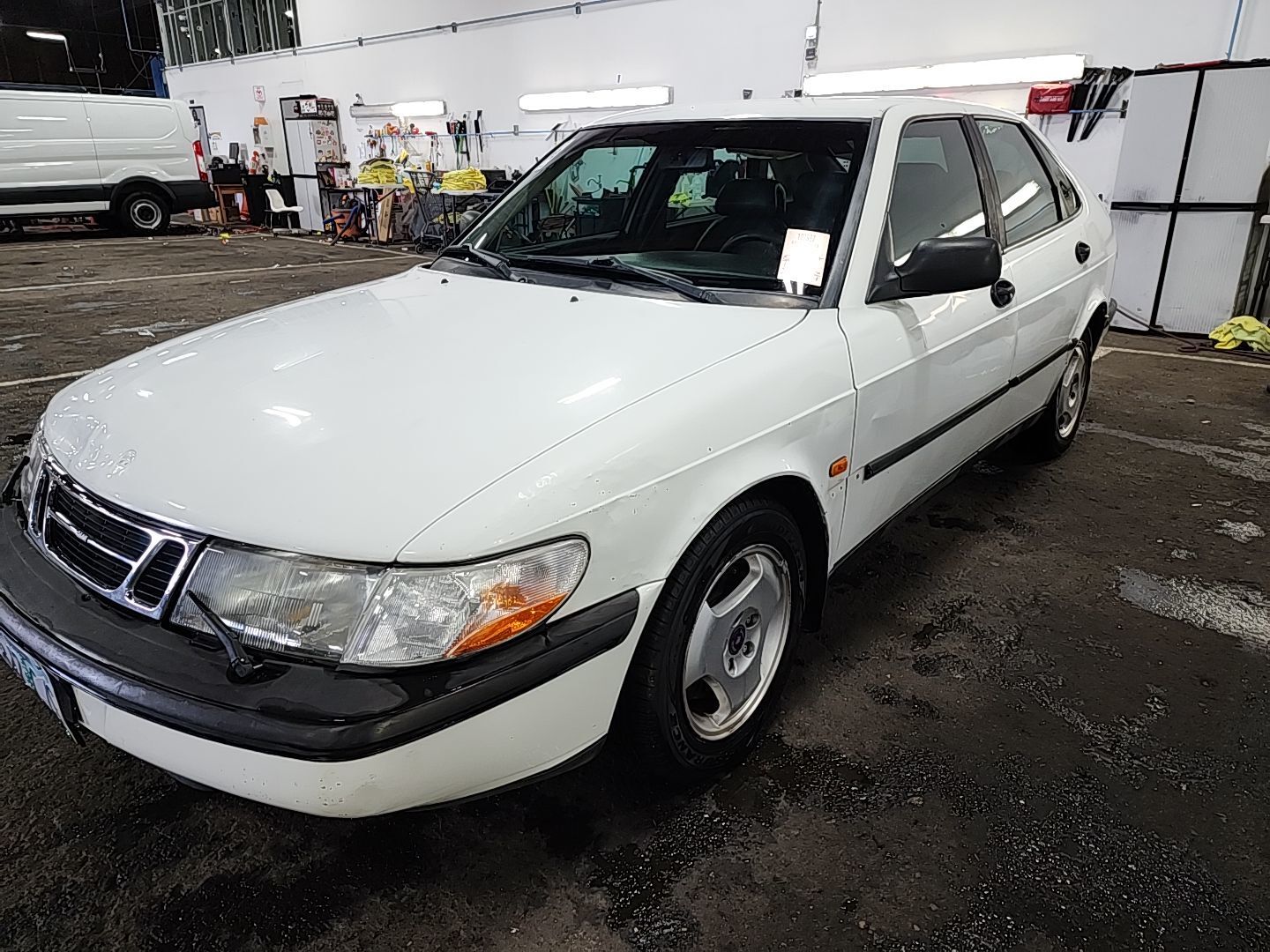 Saab 900