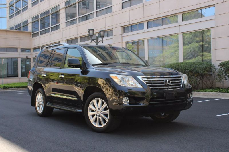 Lexus LX