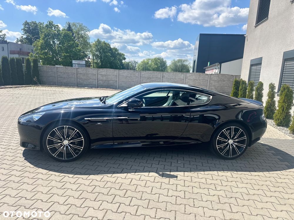Aston Martin DB9