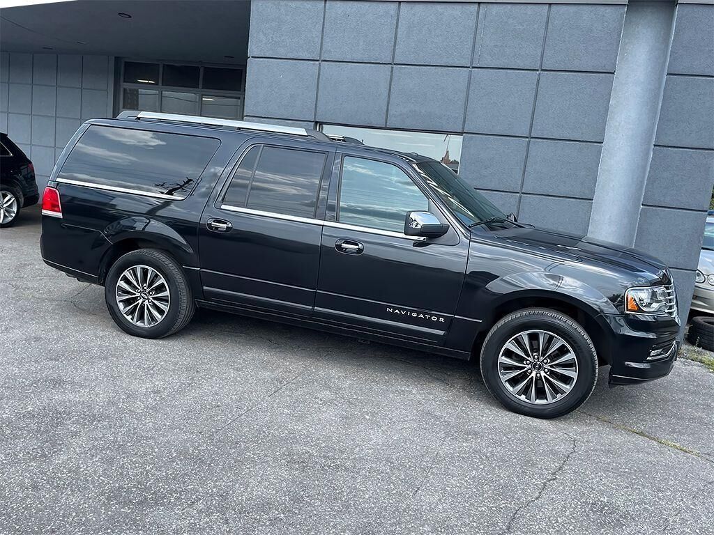 Lincoln Navigator