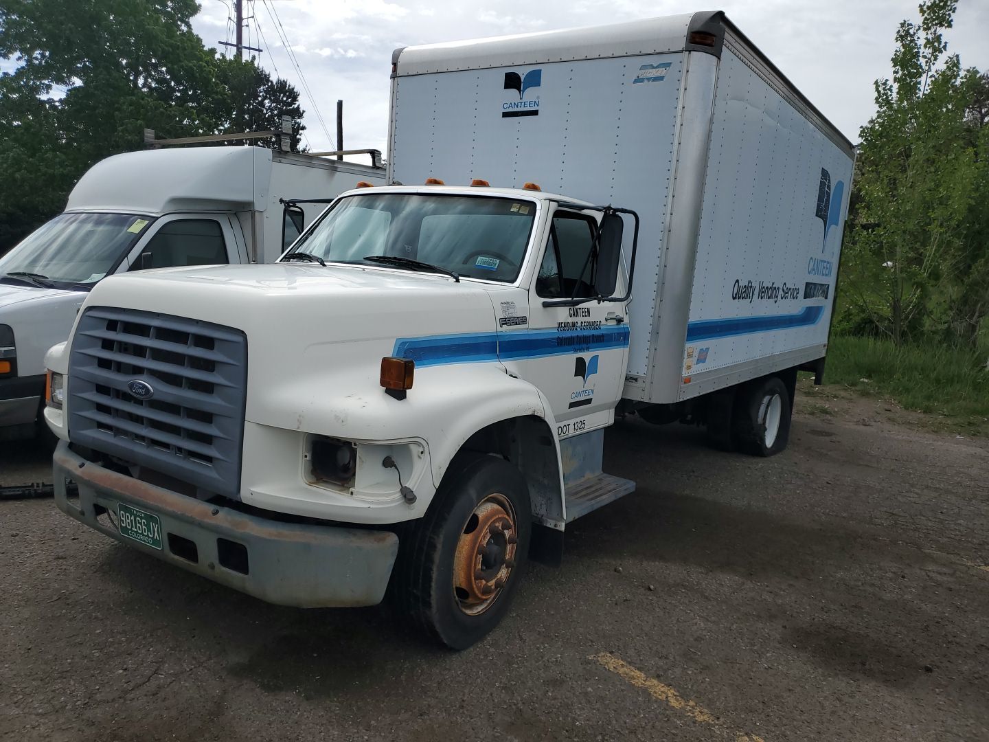 Ford F-800