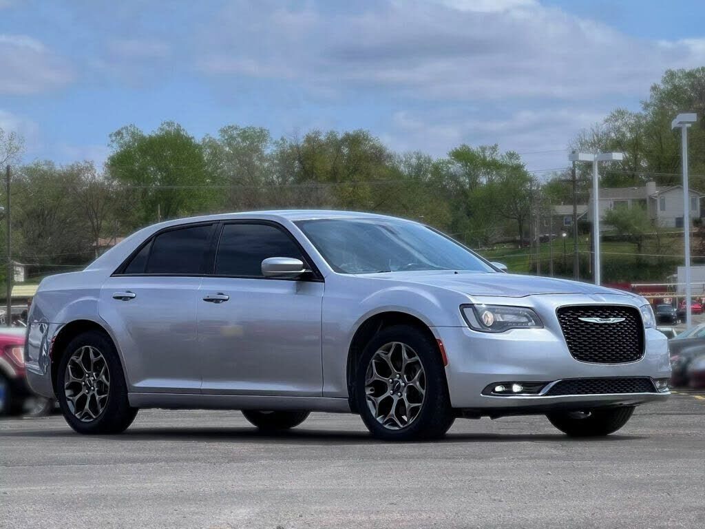 2016 CHRYSLER 300