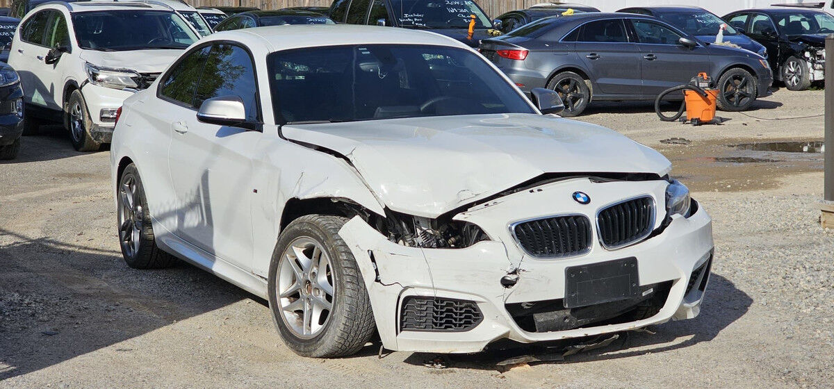 BMW M235i
