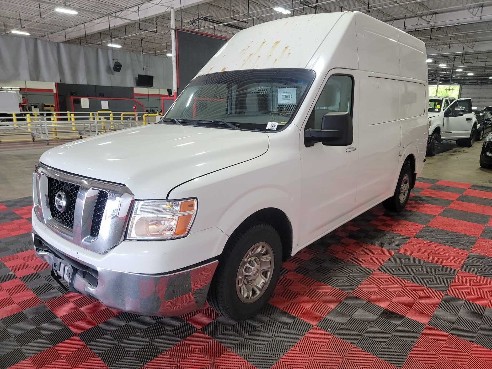 Nissan NV