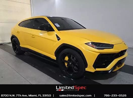 2021 LAMBORGHINI URUS