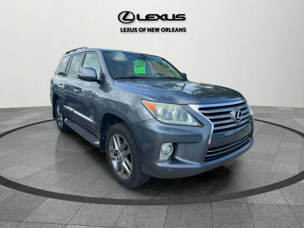 Lexus LX