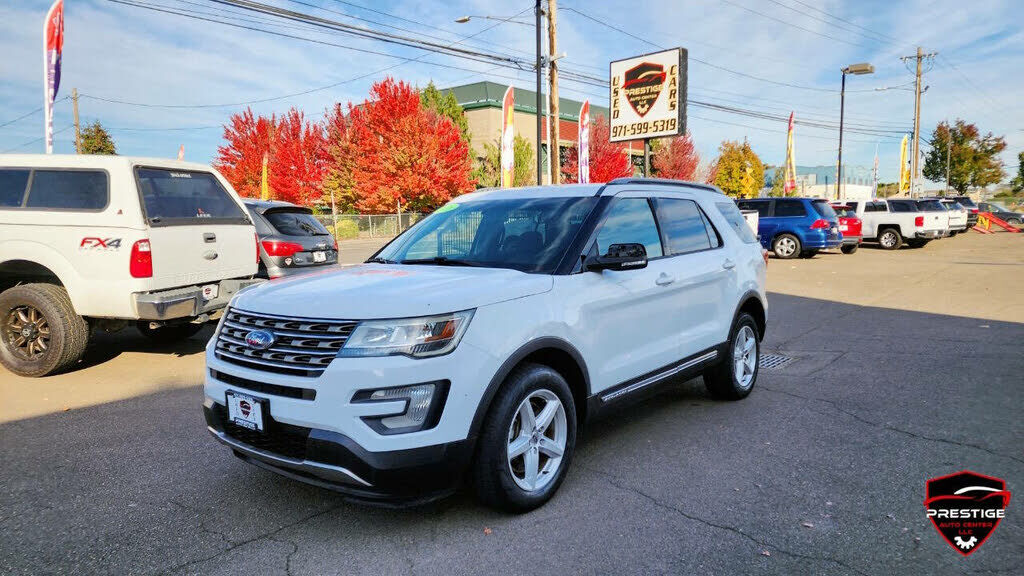 2016 FORD Explorer