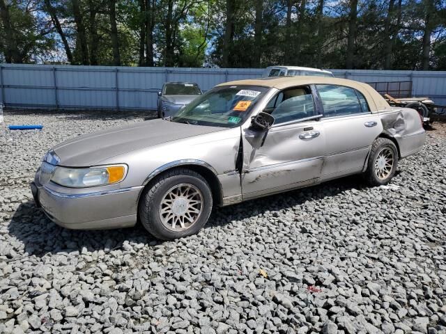 Lincoln Town Car