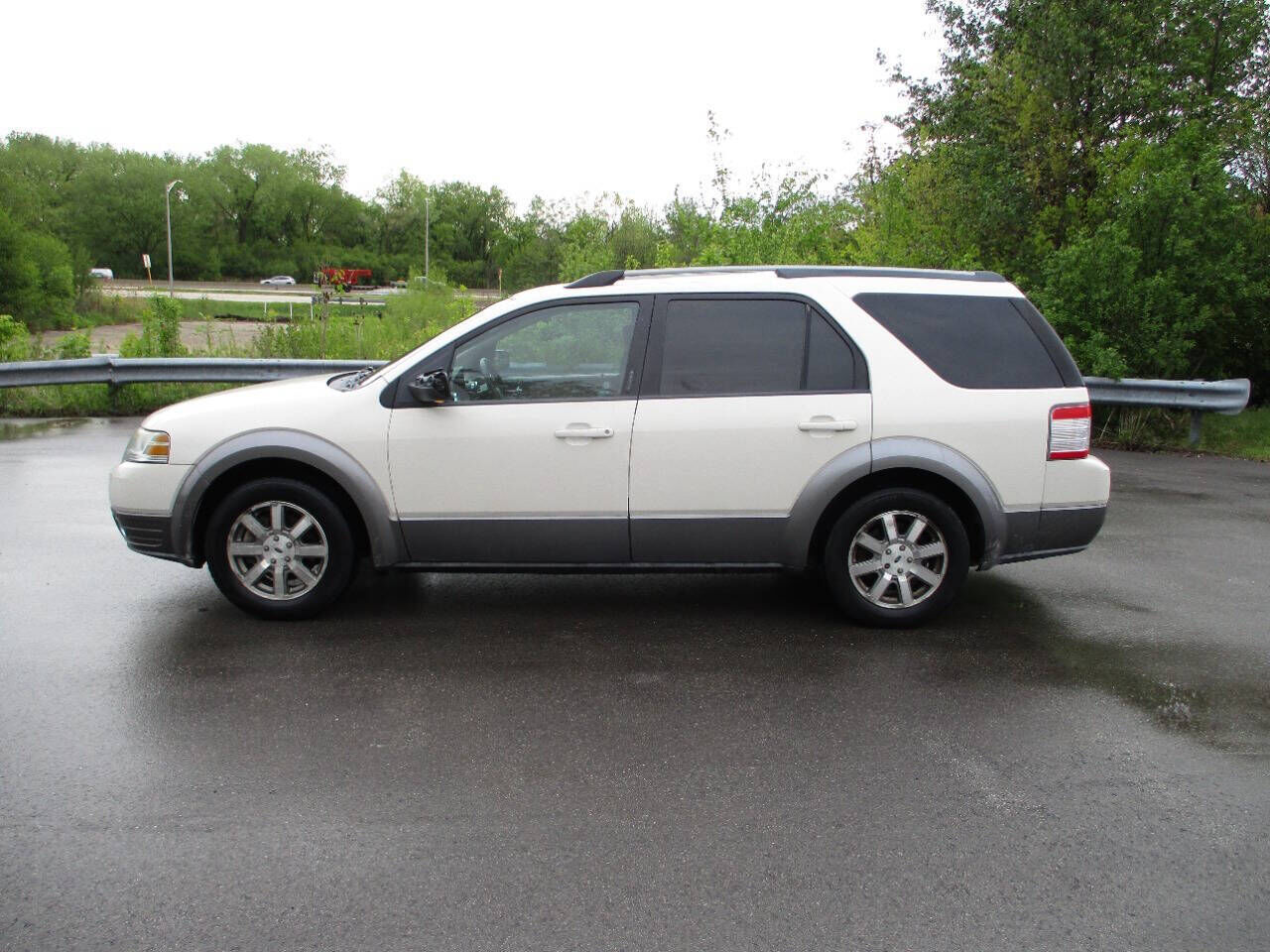 Ford Taurus X