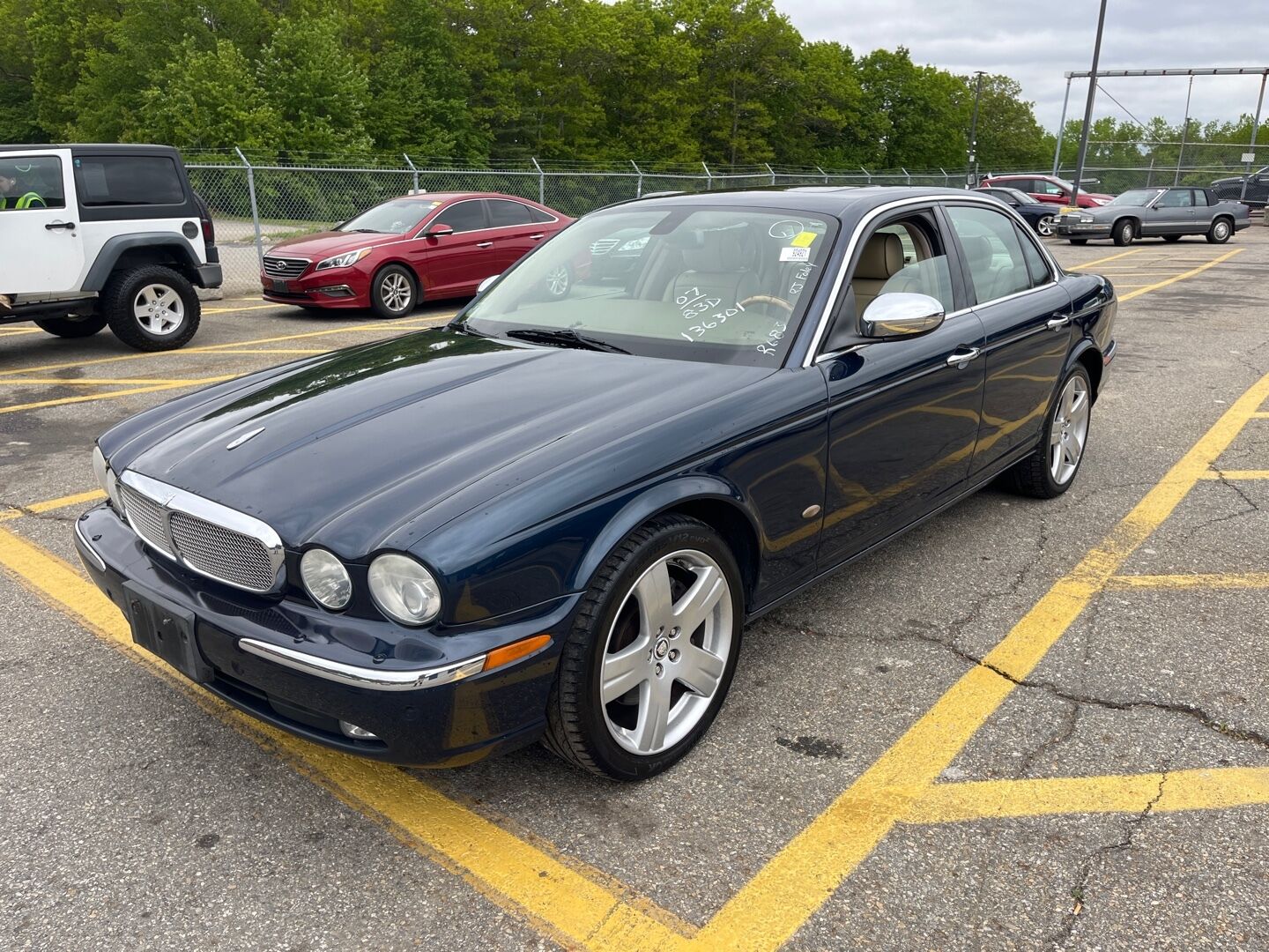 Jaguar XJ