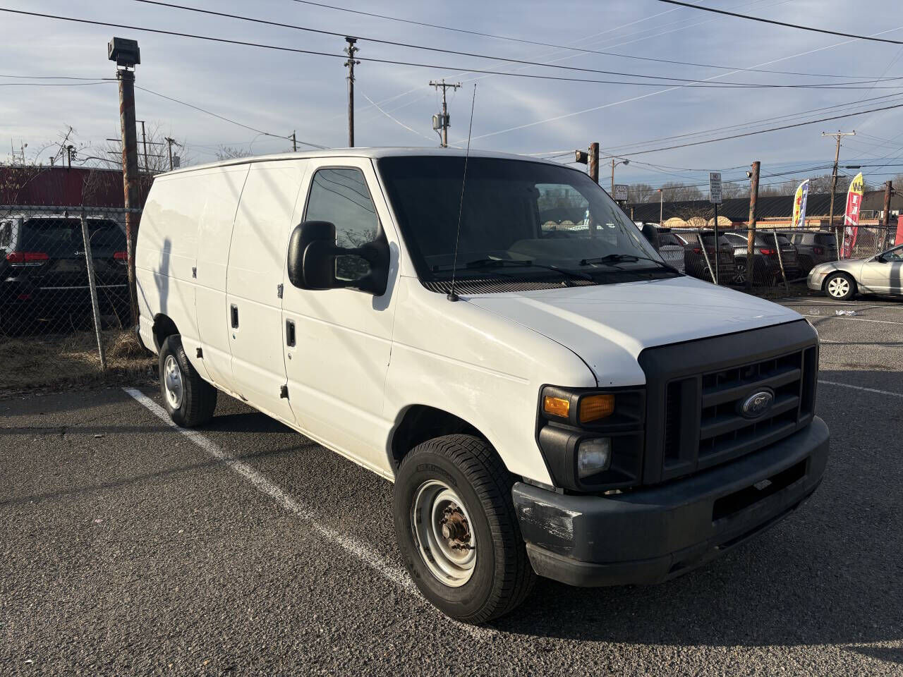2013 FORD E-350