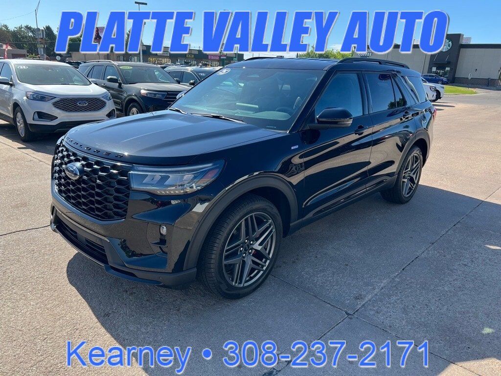 2025 FORD Explorer