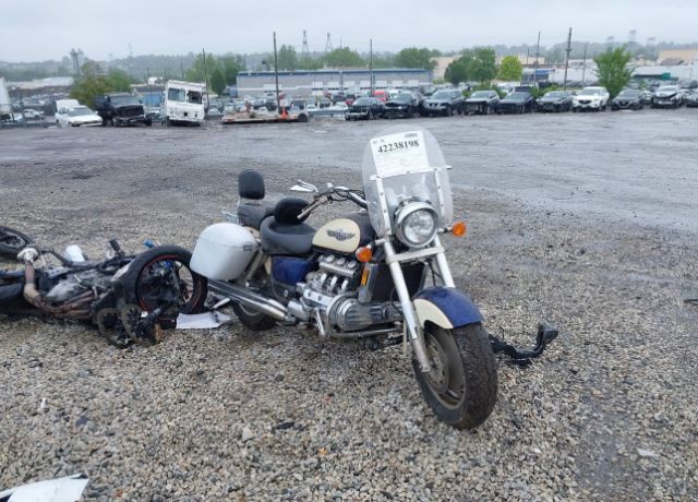 Honda GL1500C (VALKYRIE)