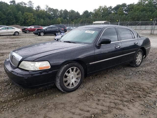 Lincoln Town Car