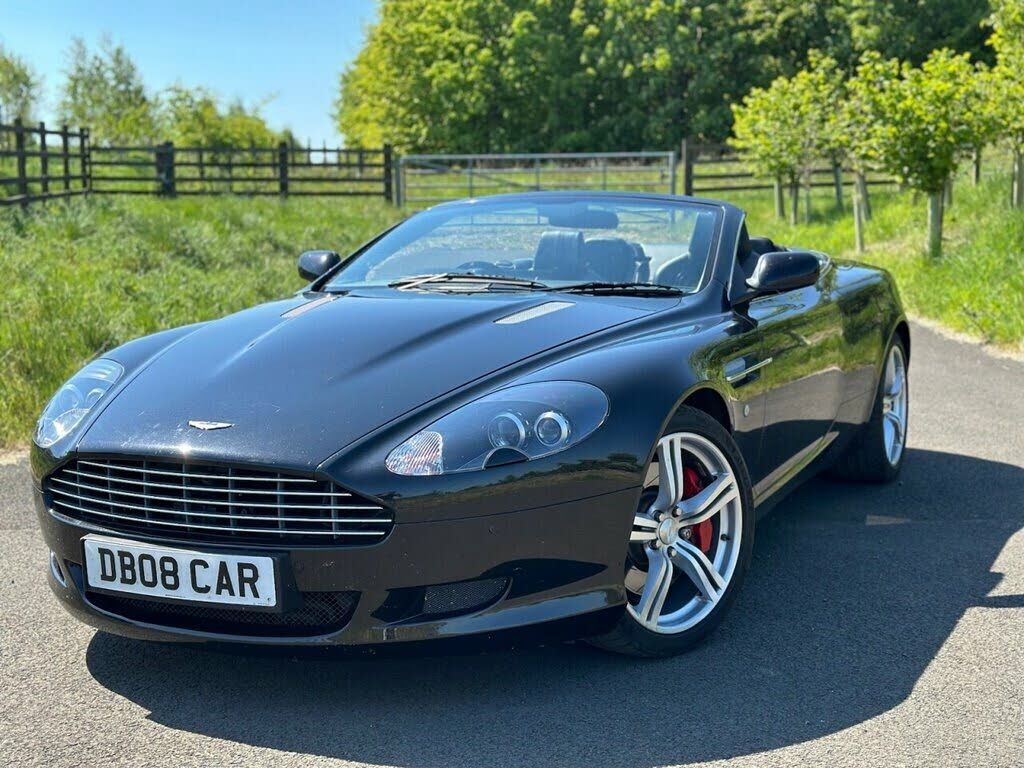 Aston Martin DB9
