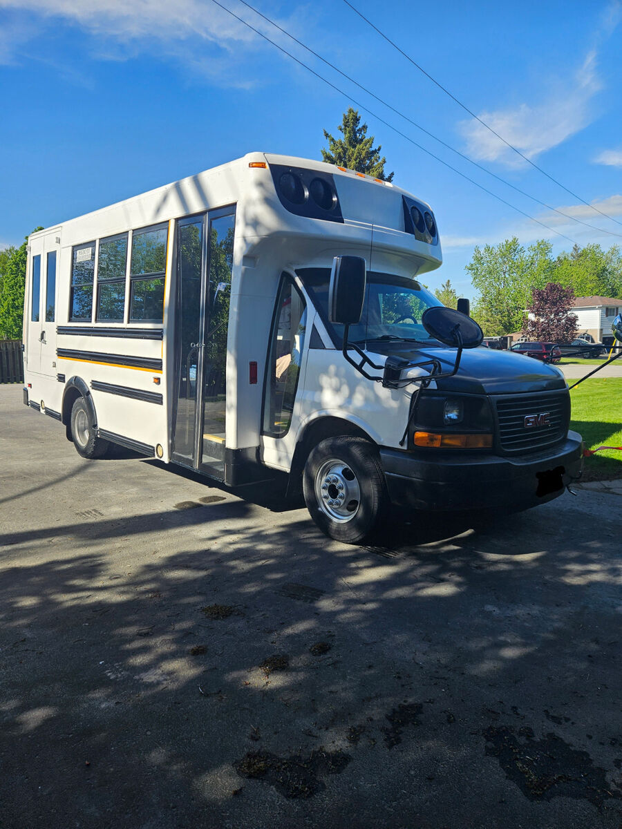 GMC Savana