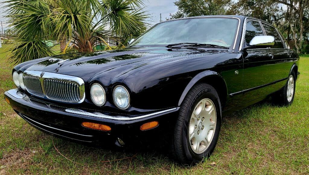 Jaguar XJ8