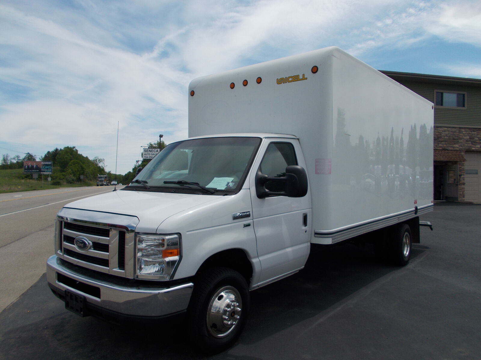 2016 FORD E-450