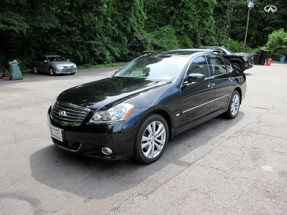 Infiniti M35