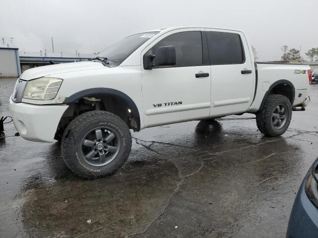 Nissan Titan