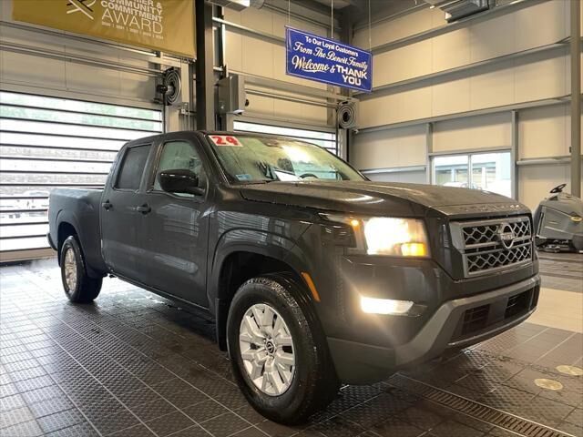 2024 NISSAN Frontier