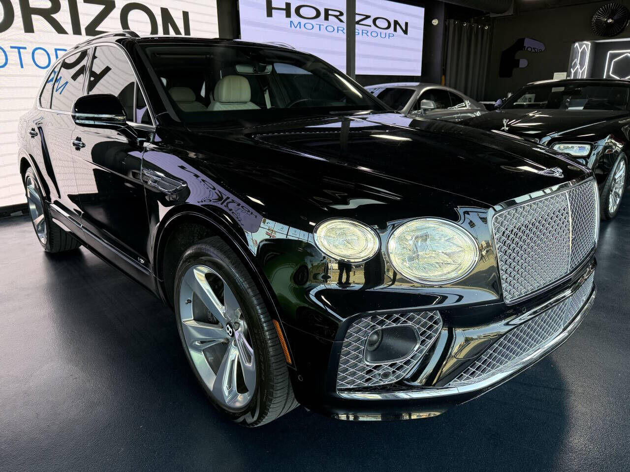 2021 BENTLEY Bentayga V8