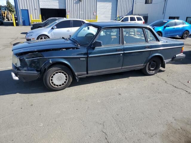 Volvo 240 Series