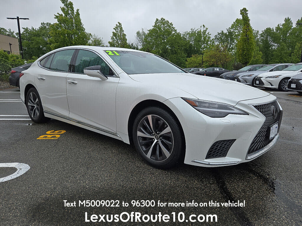 LEXUS