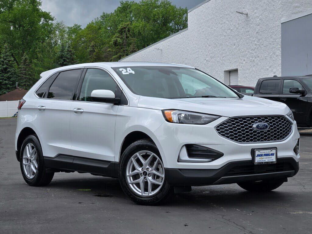 2024 FORD Edge