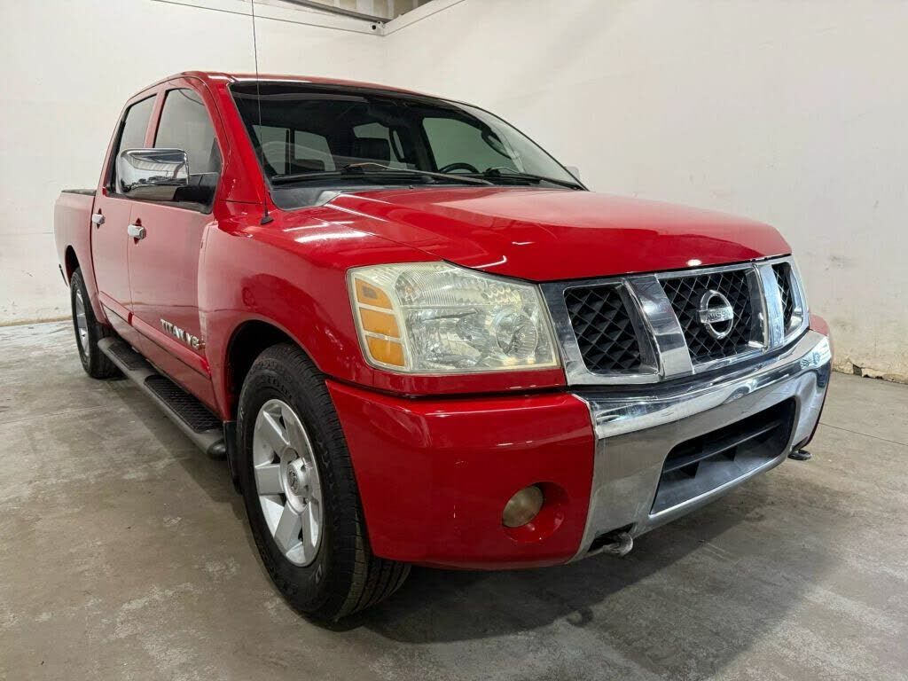 2005 NISSAN Titan